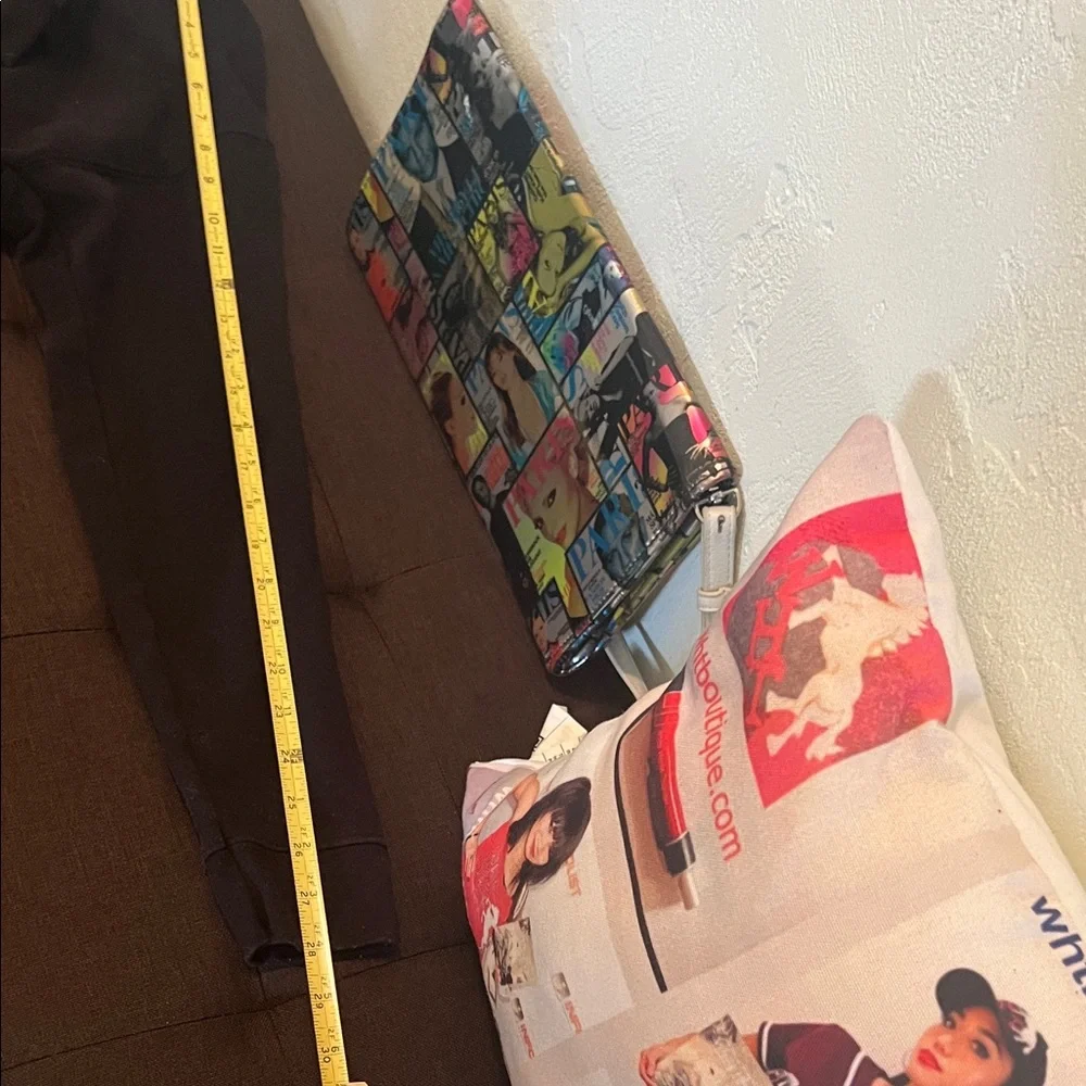 # 0713+ Black Women's Cropped Hoodie “ GLACK” - Picture 4 of 10